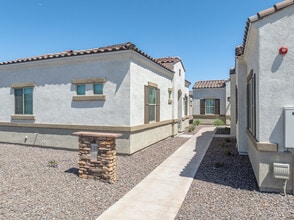 Avilla Canyon in Phoenix, AZ - Building Photo - Building Photo