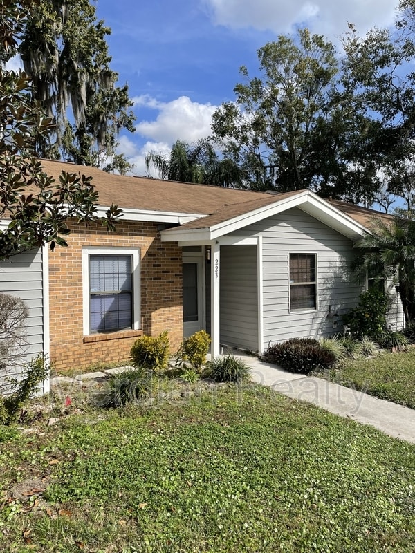 property at 223 Arbor Cir