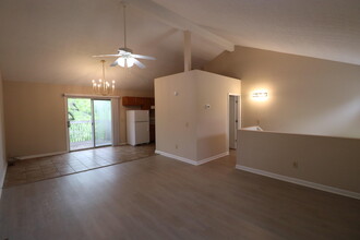 406 Lakeview Dr in Nicholasville, KY - Building Photo - Building Photo