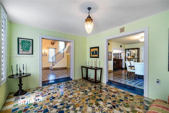 1567 Bay Dr in Miami Beach, FL - Building Photo - Building Photo