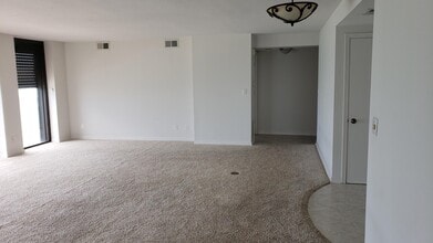 3000 N Atlantic Ave in Daytona Beach, FL - Building Photo - Building Photo