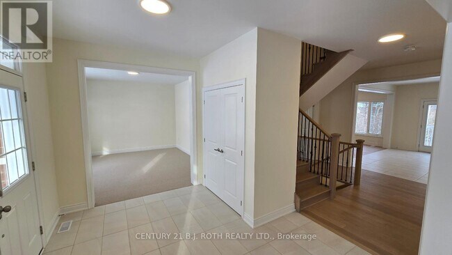 61 Ruby Ridge in Oro Station, ON - Building Photo - Building Photo