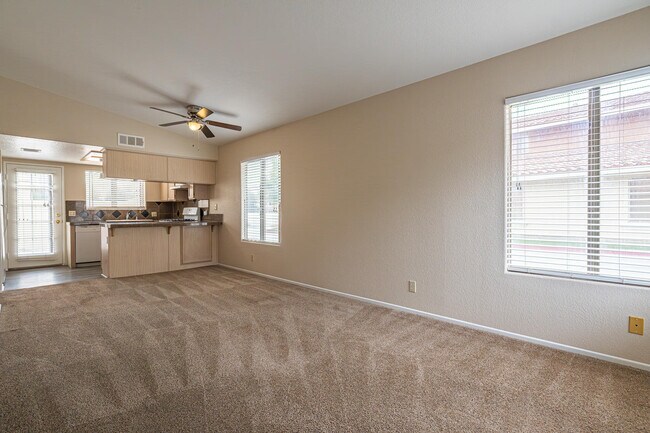 450 Tava Ln in Palm Desert, CA - Building Photo - Building Photo