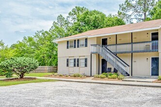 301 E Second St in Springfield, GA - Building Photo - Building Photo