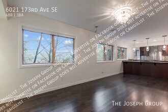 6021 173rd Ave SE in Bellevue, WA - Building Photo - Building Photo