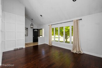 11S639 McGrath Ln in Naperville, IL - Building Photo - Building Photo