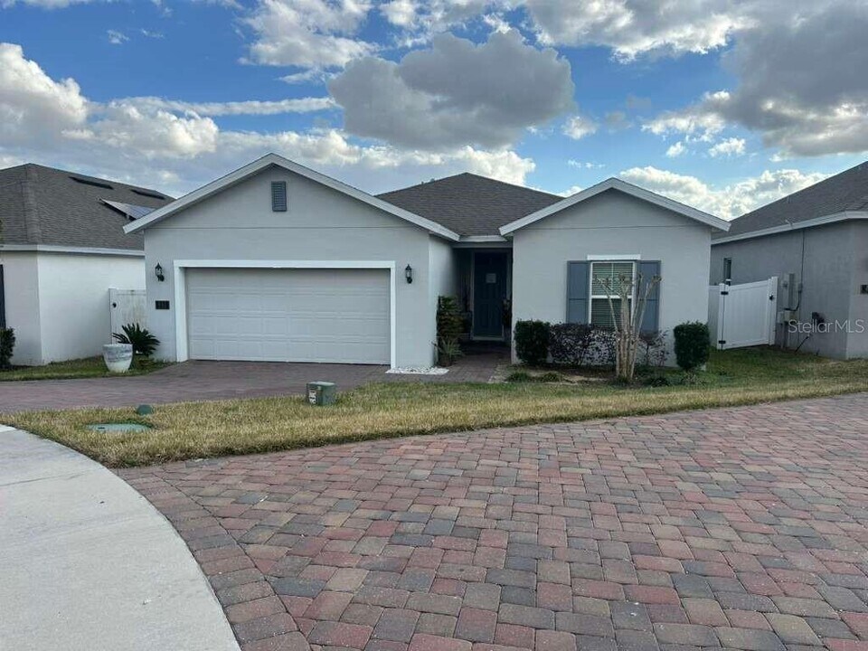 441 Disa Dr in Davenport, FL - Building Photo