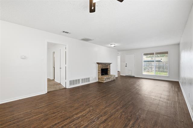 2728 Westchester Dr in Arlington, TX - Building Photo - Building Photo