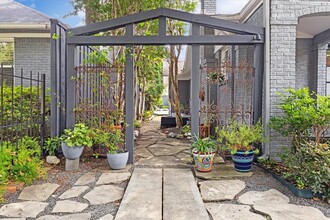 1905 Kipling St-Unit -118 in Houston, TX - Building Photo - Building Photo