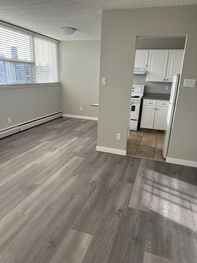 Chelsea Place in New Westminster, BC - Building Photo - Building Photo