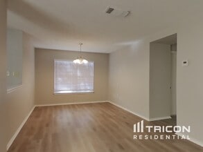 8230 Longhorn Ridge Dr in Converse, TX - Building Photo - Building Photo