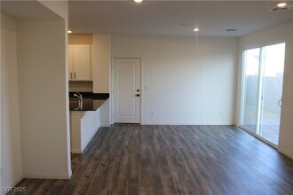 3750 Battipaglia Ave in Henderson, NV - Building Photo - Building Photo