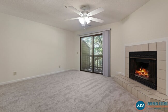 property at 50 Yacht Cv Dr