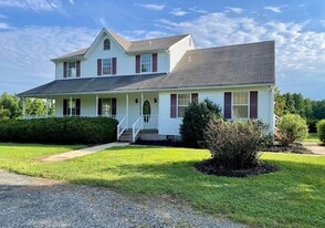 22078 Indian Bridge Rd in California, MD - Building Photo