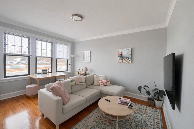 2336 W Addison St in Chicago, IL - Building Photo - Building Photo