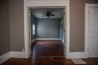 226 S London Ave in Rockford, IL - Building Photo - Building Photo