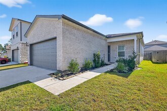 8327 Bristlecone Pne Wy in Magnolia, TX - Building Photo - Building Photo