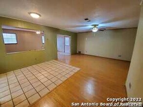 146 Trail Wood in New Braunfels, TX - Foto de edificio - Building Photo