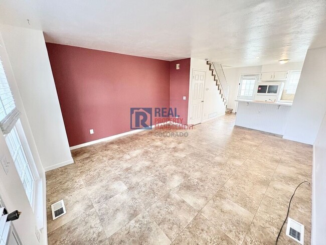 14466 E Hawaii Cir in Aurora, CO - Building Photo - Building Photo