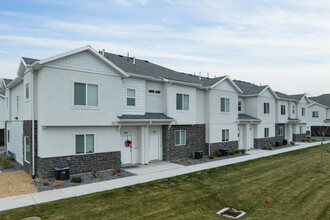 North Pointe Townhomes in Ogden, UT - Foto de edificio - Building Photo