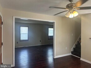 316 Delsea Dr in Washington Township, NJ - Building Photo - Building Photo