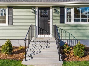 1110 Mill Hill Terrace in Fairfield, CT - Building Photo - Building Photo