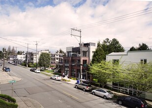 3203 NW 64th St in Seattle, WA - Building Photo - Building Photo