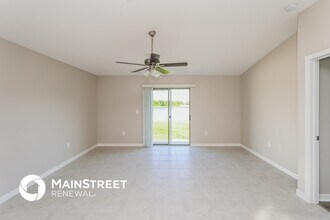 11805 Blackeyed Susan Dr in Riverview, FL - Building Photo - Building Photo