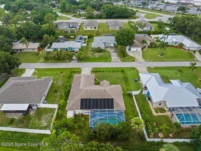 1026 Blossom Dr in Sebastian, FL - Building Photo - Building Photo