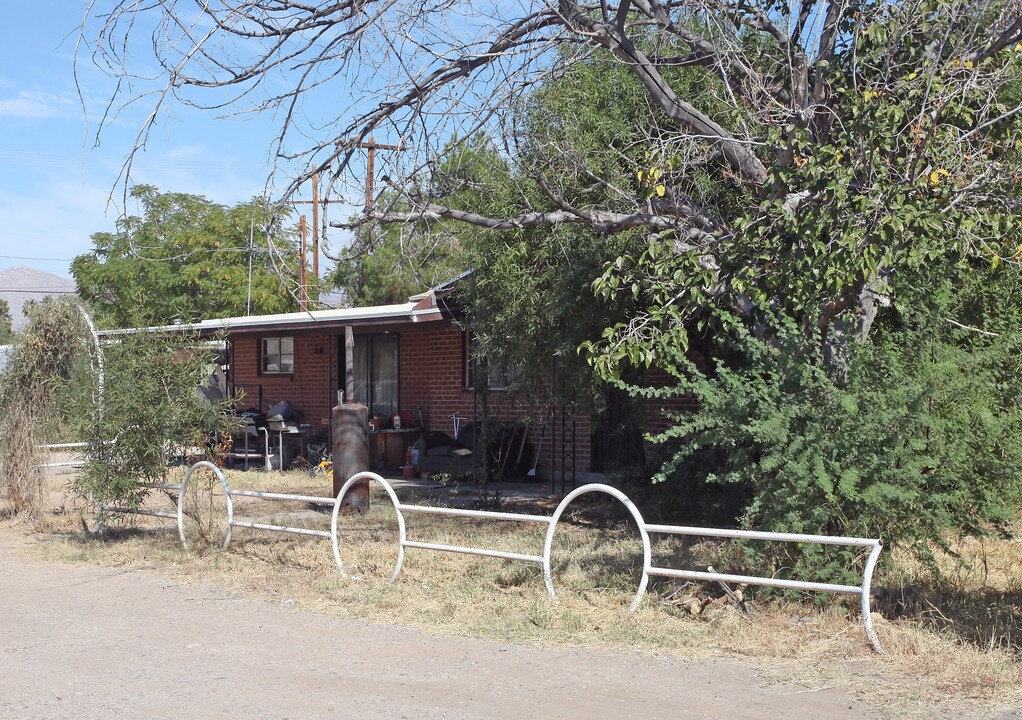 Duplex in Tucson, AZ - Building Photo