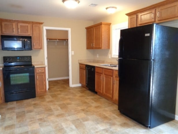 720 Arrowfield Dr in Clarksville, TN - Building Photo - Building Photo