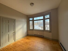 408 Central St in Franklin, NH - Building Photo - Building Photo