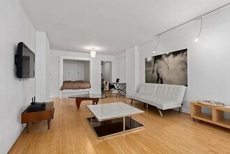 142 E 16th St in New York, NY - Building Photo - Building Photo
