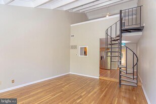 20A Oscar Hammerstein Way in New Hope, PA - Building Photo