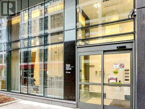 60-760 Princess St in Toronto, ON - Building Photo - Building Photo