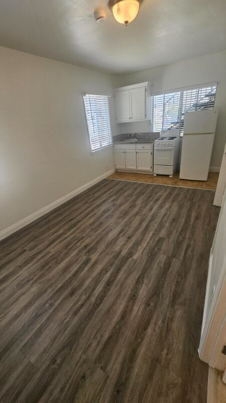 527 Alexandria Ave-Unit -6 in Los Angeles, CA - Building Photo - Building Photo