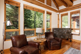 1417 Crystal Lake Rd in Aspen, CO - Building Photo - Building Photo