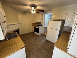 648 Island Ford Rd in Statesville, NC - Building Photo - Building Photo