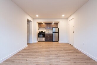 2328/2334 Moerlein in Cincinnati, OH - Foto de edificio - Building Photo