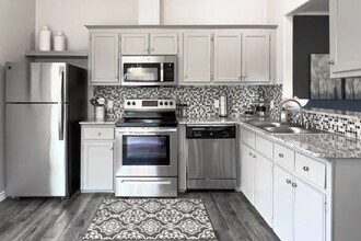 516 Stafford Springs Ave in Stafford, TX - Building Photo - Building Photo