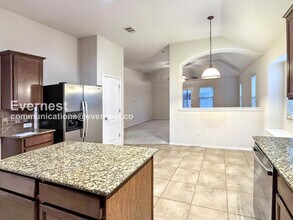 129 Snowflake Dr in Round Rock, TX - Building Photo - Building Photo