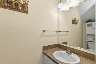 5300 Harbour Pt Blvd in Mukilteo, WA - Building Photo - Building Photo