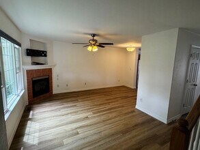 420 N Parkside Dr in Longmont, CO - Building Photo - Building Photo