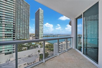 480 NE 30th St, Unit 1602 in Miami, FL - Building Photo - Building Photo