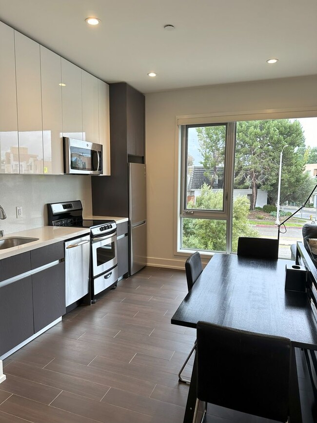 7857 W Manchester Ave in Los Angeles, CA - Building Photo - Building Photo