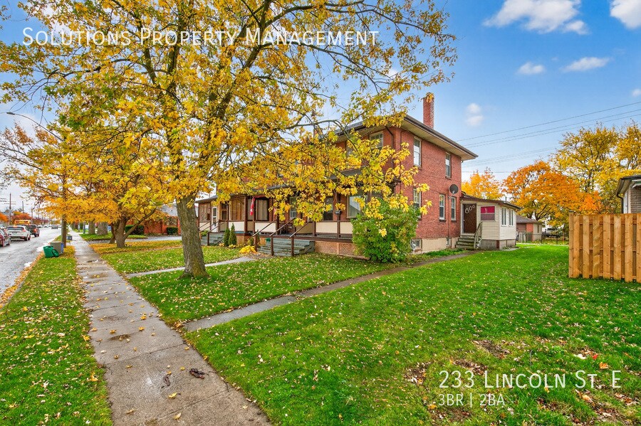 233 Lincoln St in Welland, ON - Building Photo