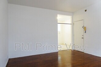 905 16th St in Miami Beach, FL - Building Photo - Building Photo