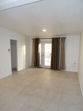 6289 Smoketree Ave-Unit -6289 Smoketree B in Twentynine Palms, CA - Building Photo - Building Photo