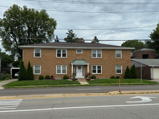 1118 E Washington St, Unit #3 in Bloomington, IL - Foto de edificio - Building Photo
