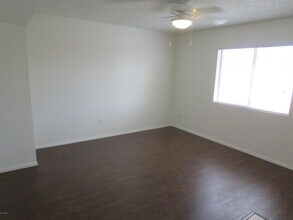 6917 W Cholla St in Peoria, AZ - Building Photo - Building Photo